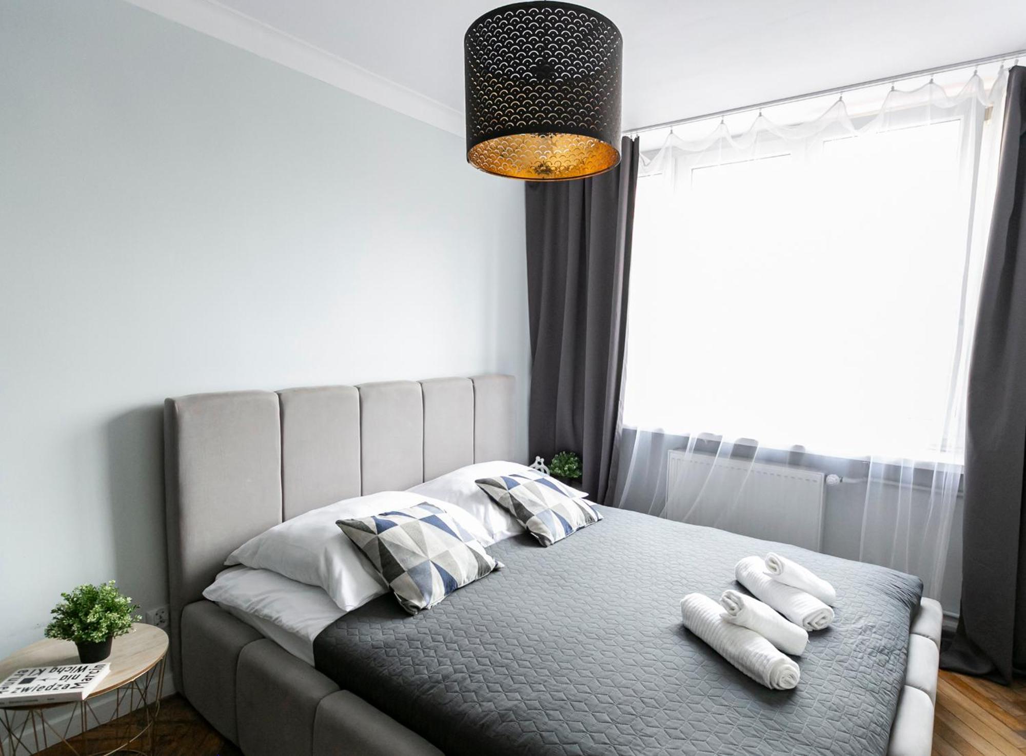 Nowogrodzka 78 - Apartament Dla 4 Osob - 200M Od Szpitala Klinicznego Na Lindleya - 1Km Do Dworca Centralnego - Wifi - Smart Tv 45 Cali Varsovia Exterior foto